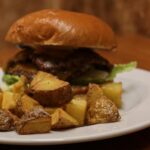 CHEESE BURGUER